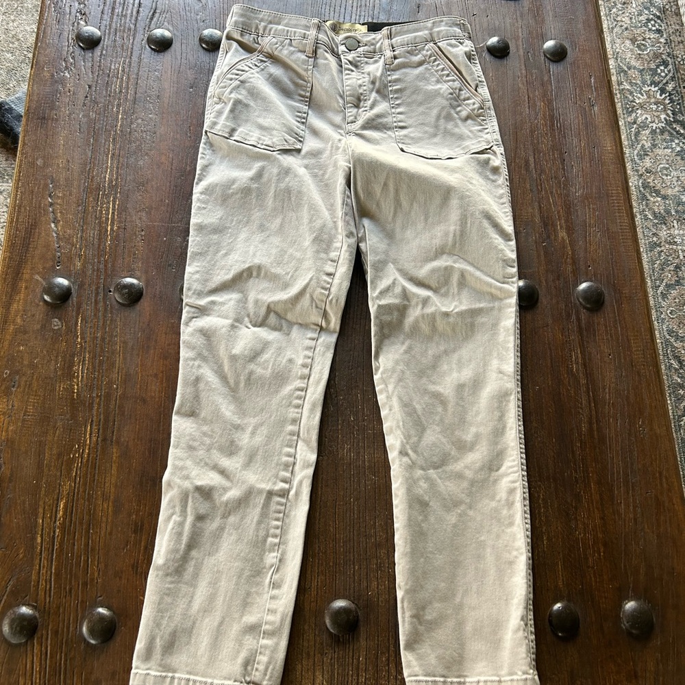 Democracy Straight-Leg Jeans in Light Beige